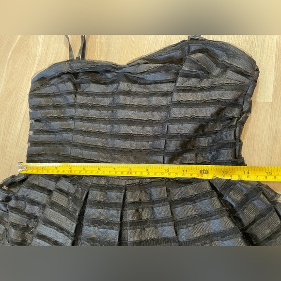 H&M Black Ruffle-Layered Poof Dress. Size Small - Picture 11 of 12